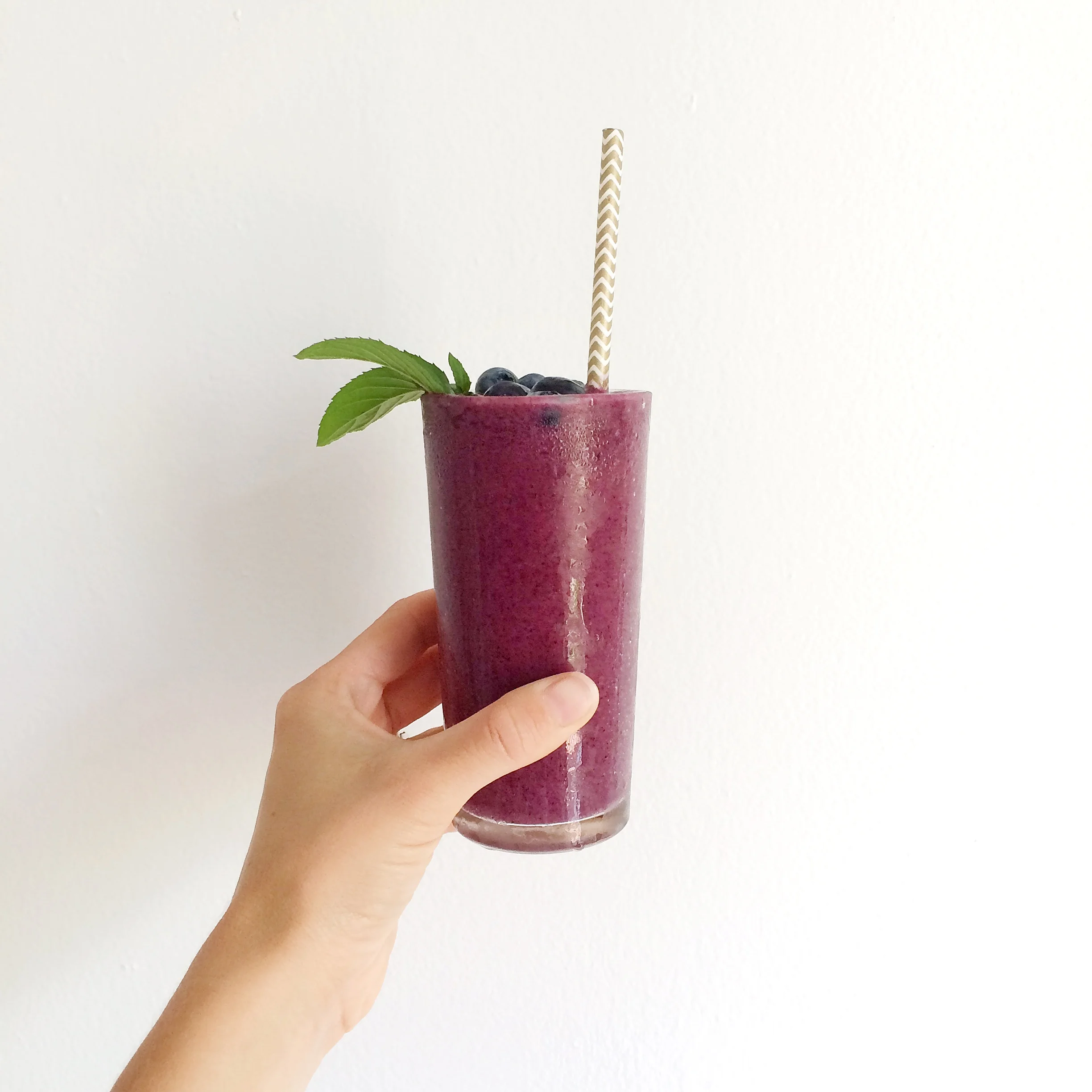 Wild Blueberry Mint Smoothie