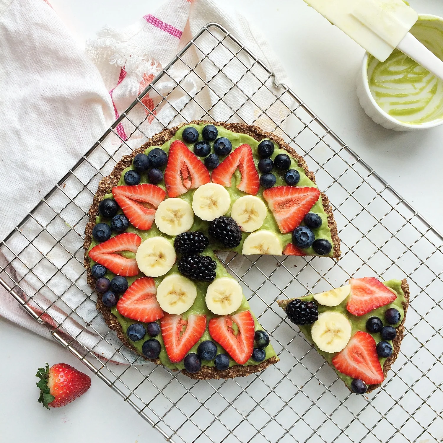 Oatmeal Flax Pizza with Sweet Avocado Cream