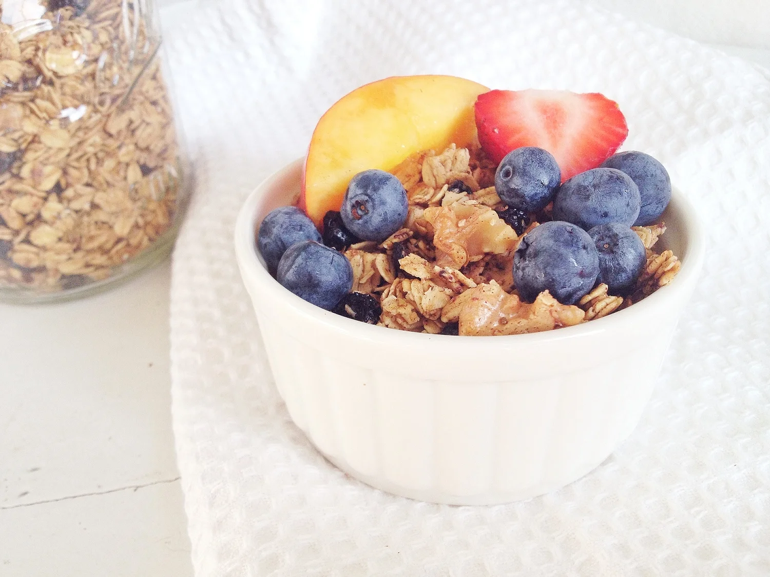 Blueberry Granola (Vegan + Glutenfree)