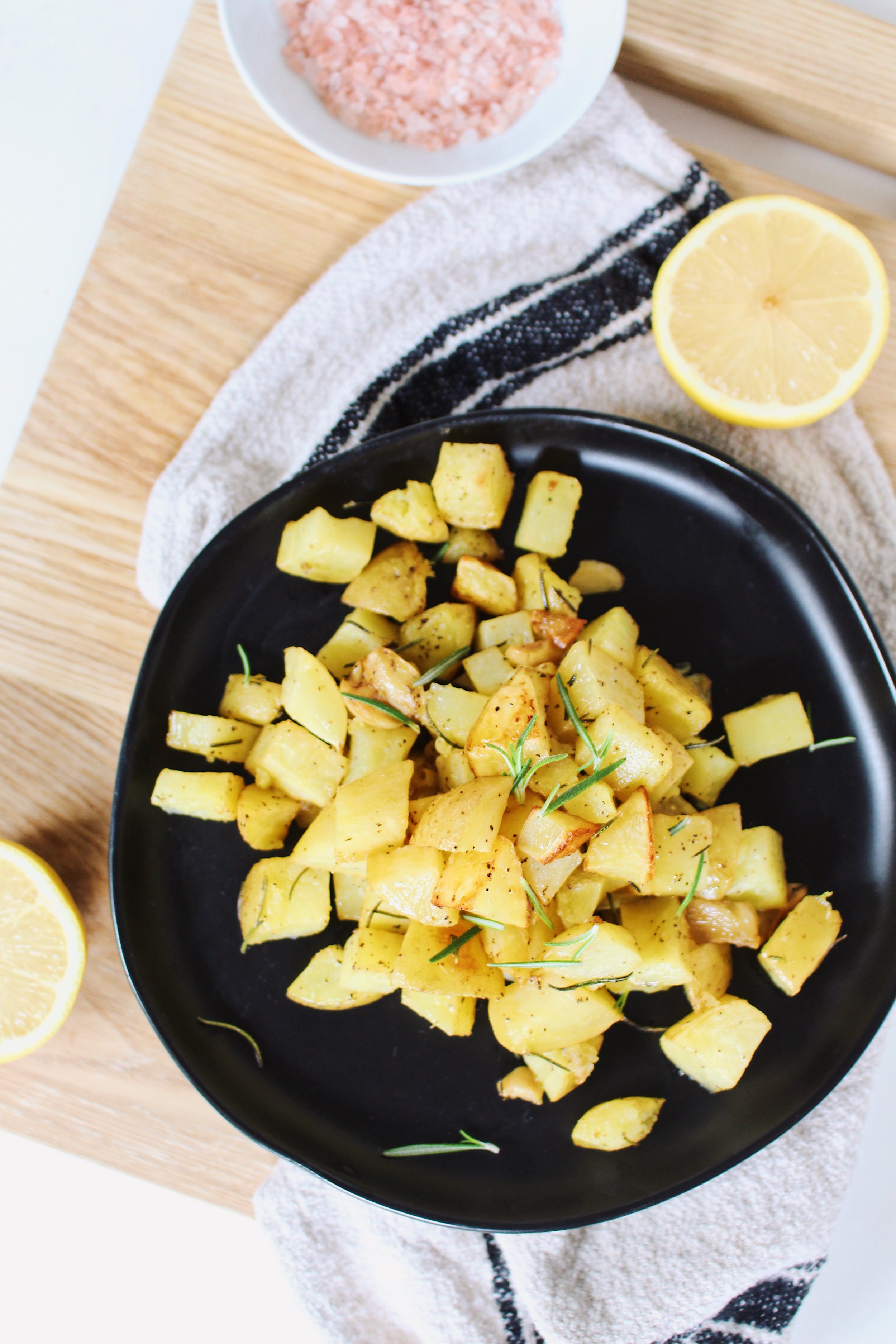 Lemon Garlic Roasted Potatoes 