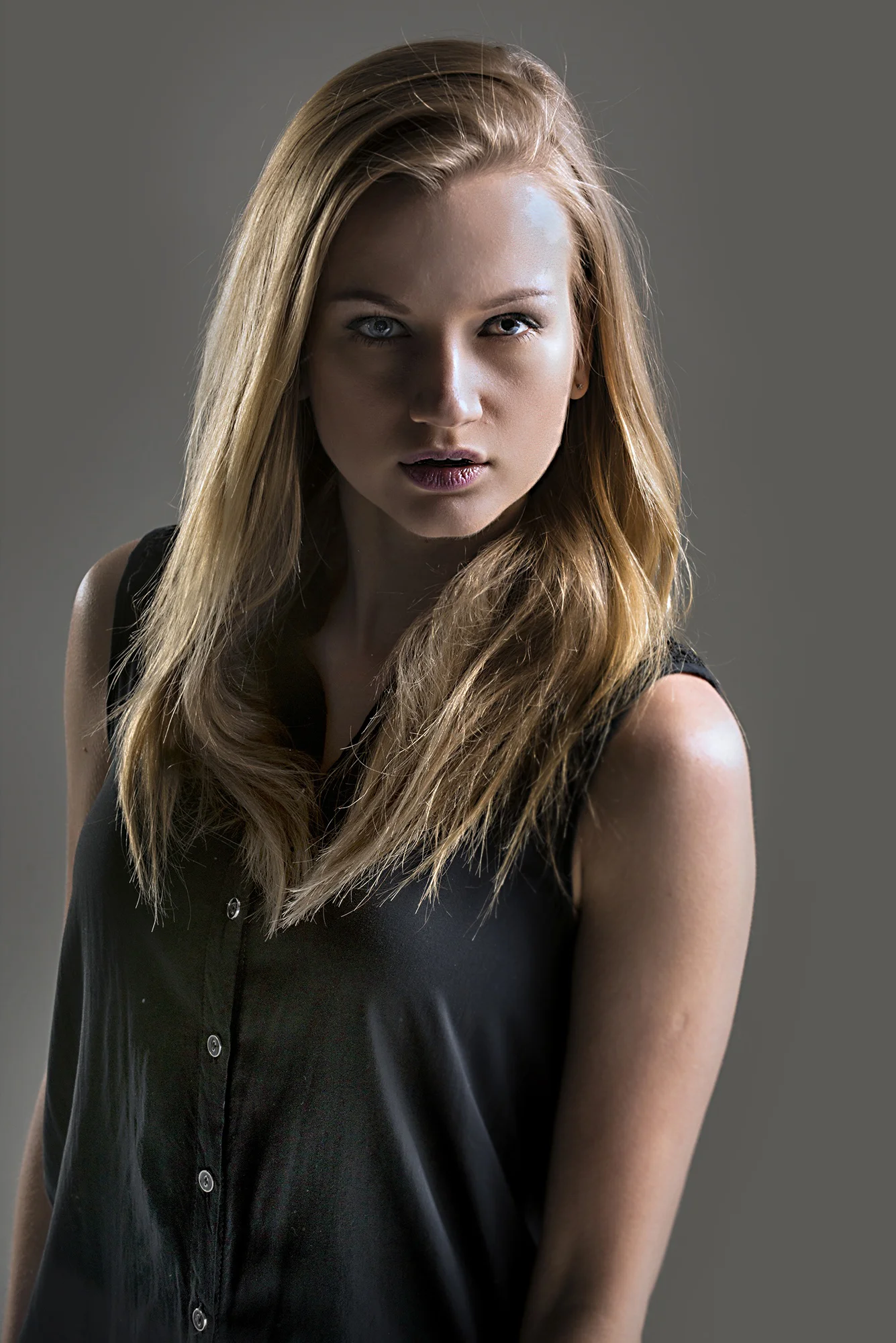 Model: Yana Martens 