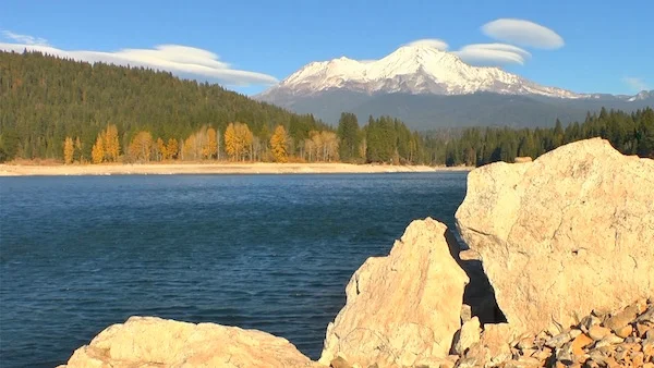 Lakesiskyoumtshasta copy.jpg
