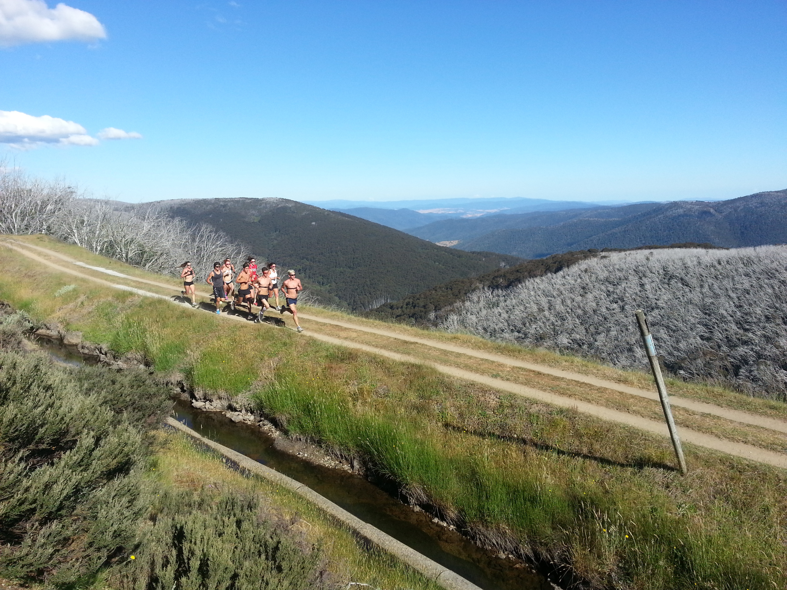 Running in Falls Creek with the Wollongong Wizards