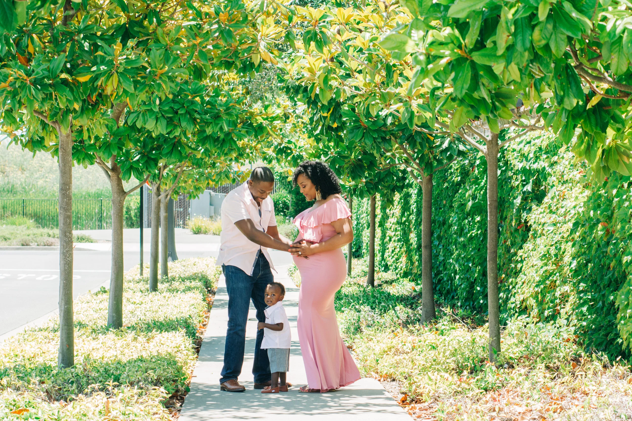 Hometown Posh &amp; Pink | Family Maternity Session