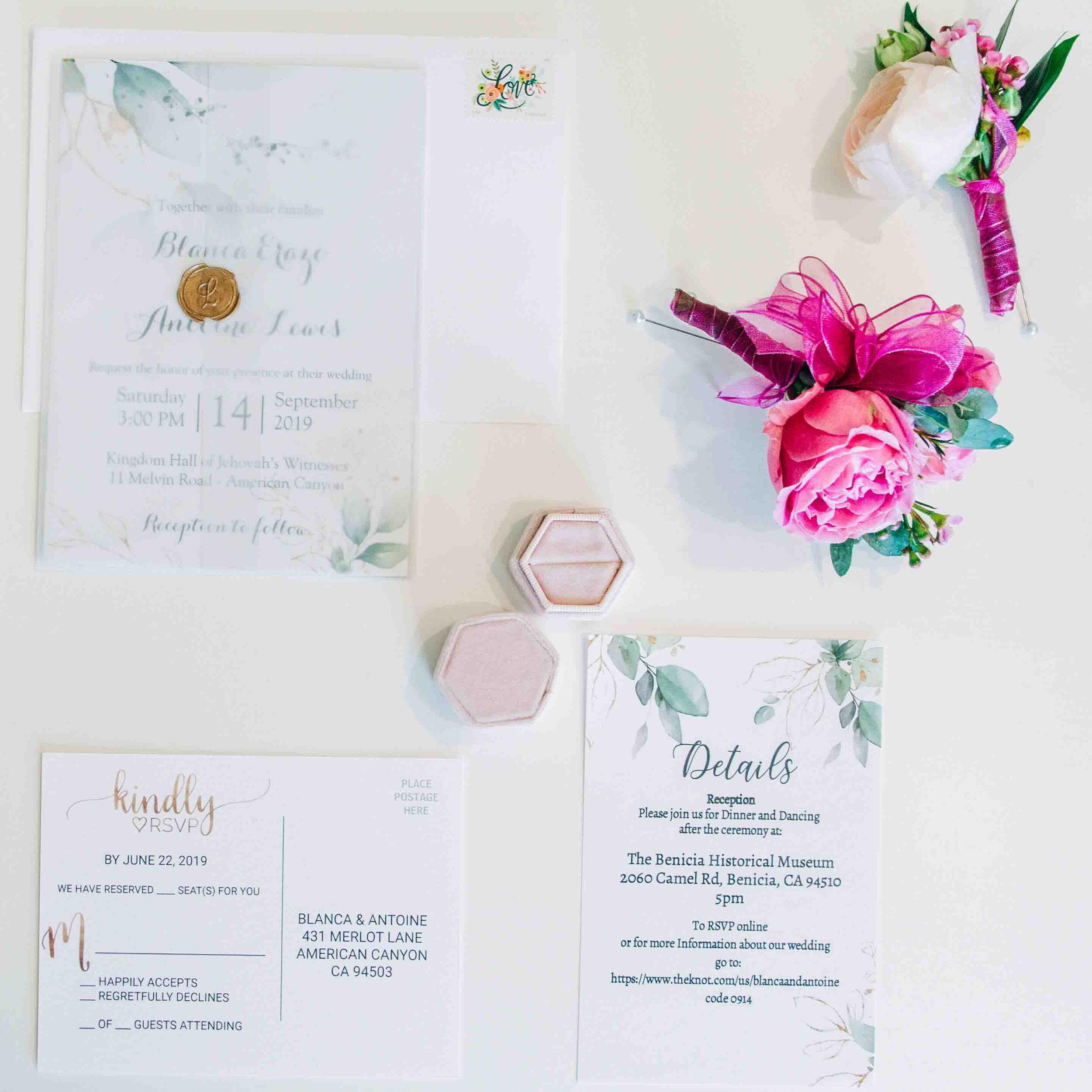  Gorgeous Wedding invitation and bright fuchsia flatly.  