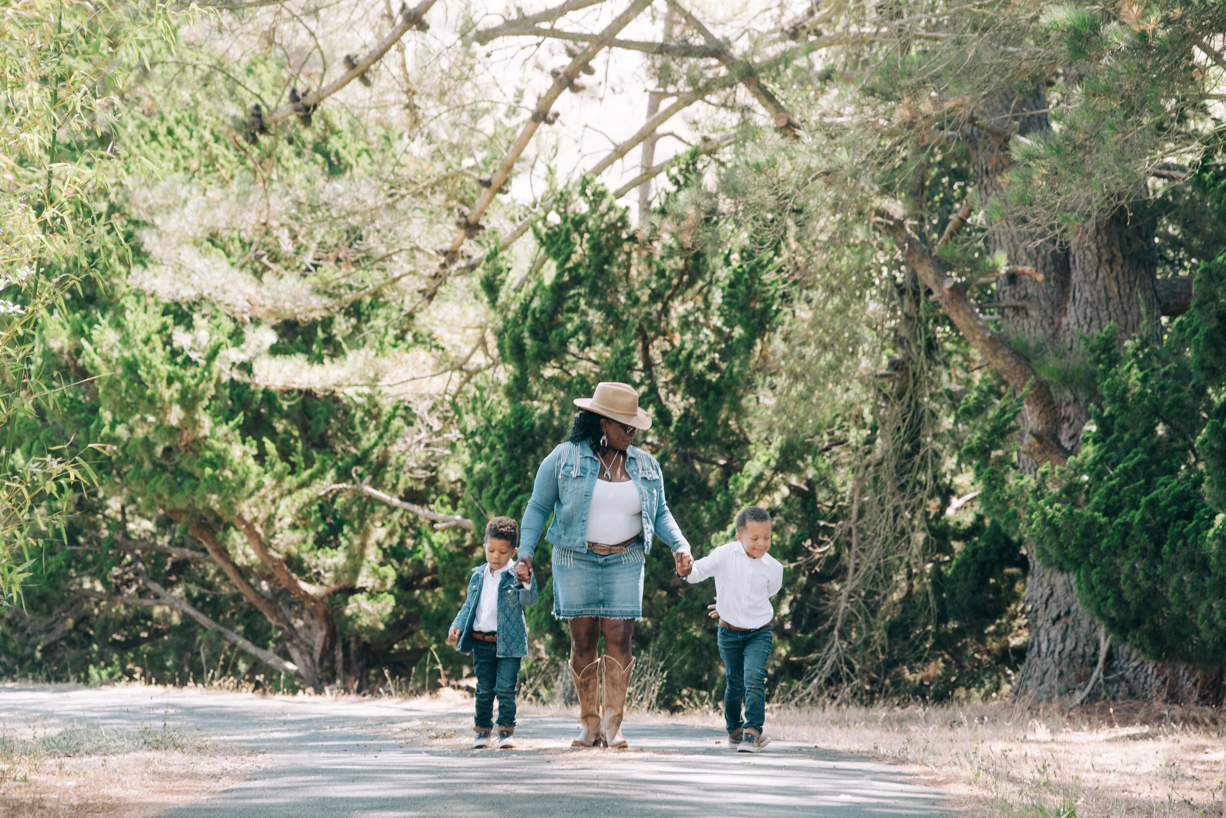 Iris on the Prize | Family Farm Session