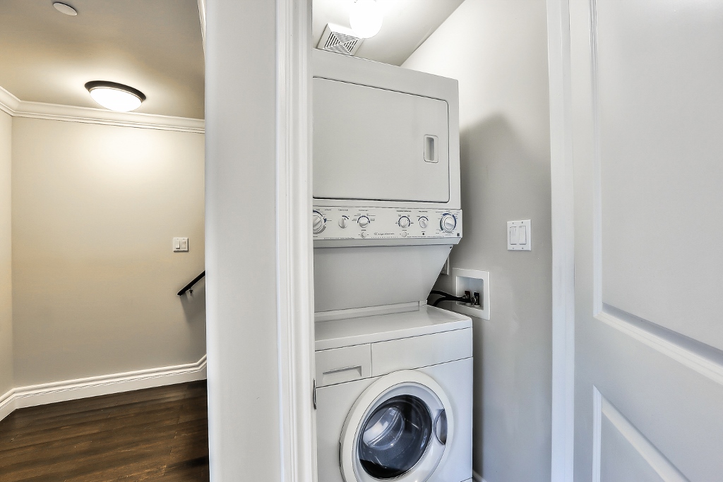 washer&dryer (1024x683).jpg