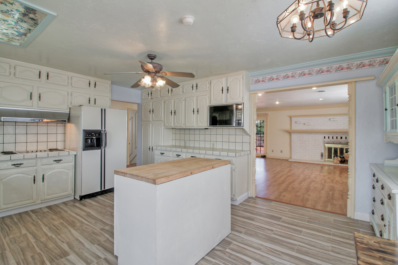 18_F85428_Sandmound_Blvd18_mls.jpg