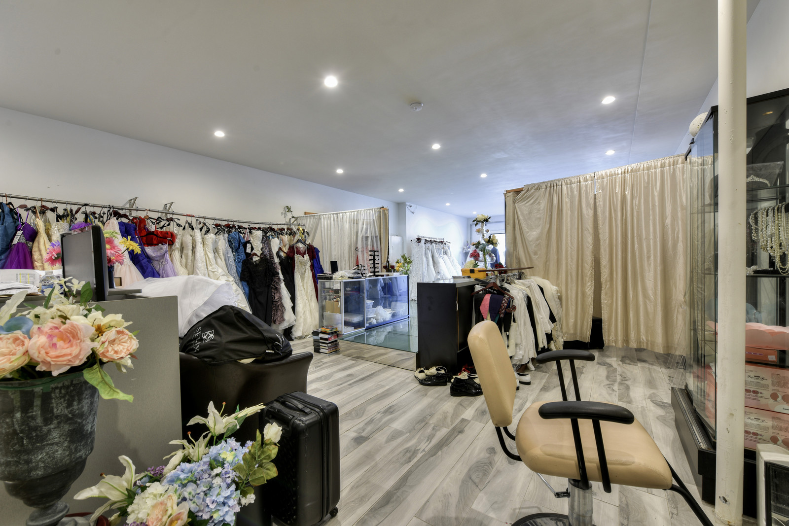 07_F85133_Geary_Blvd7_mls.jpg