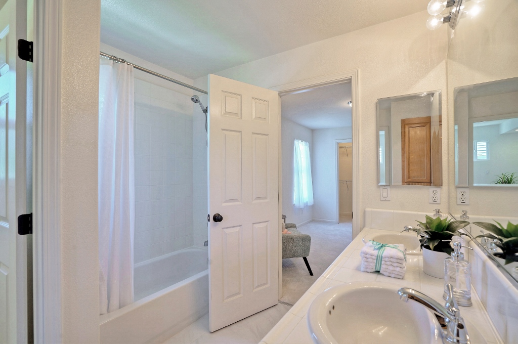 41_F84007_Tryon_Place46 (1024x680).jpg