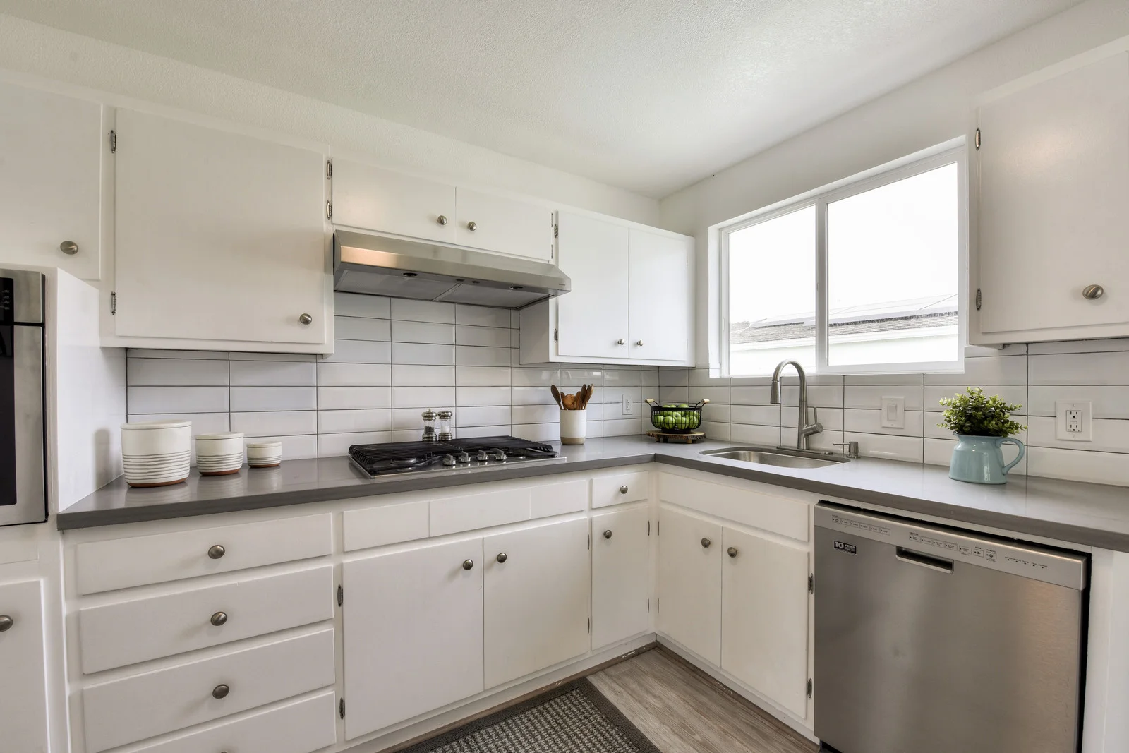 17_F8236_Catalina_Ave18_mls.jpg