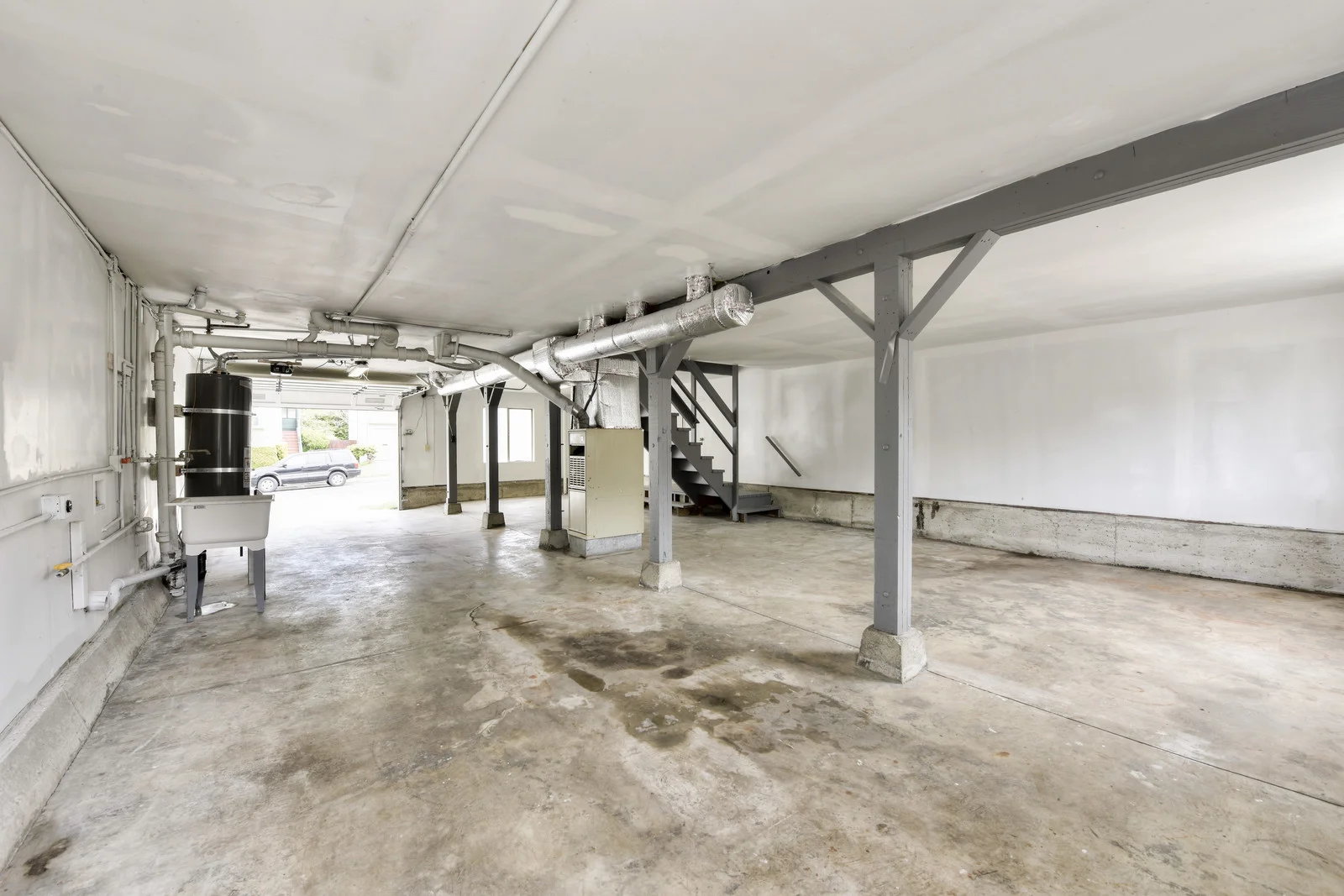 28_F8236_Catalina_Ave34_mls.jpg