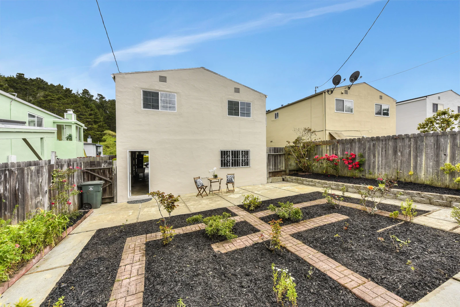 36_F8236_Catalina_Ave33__mls.jpg