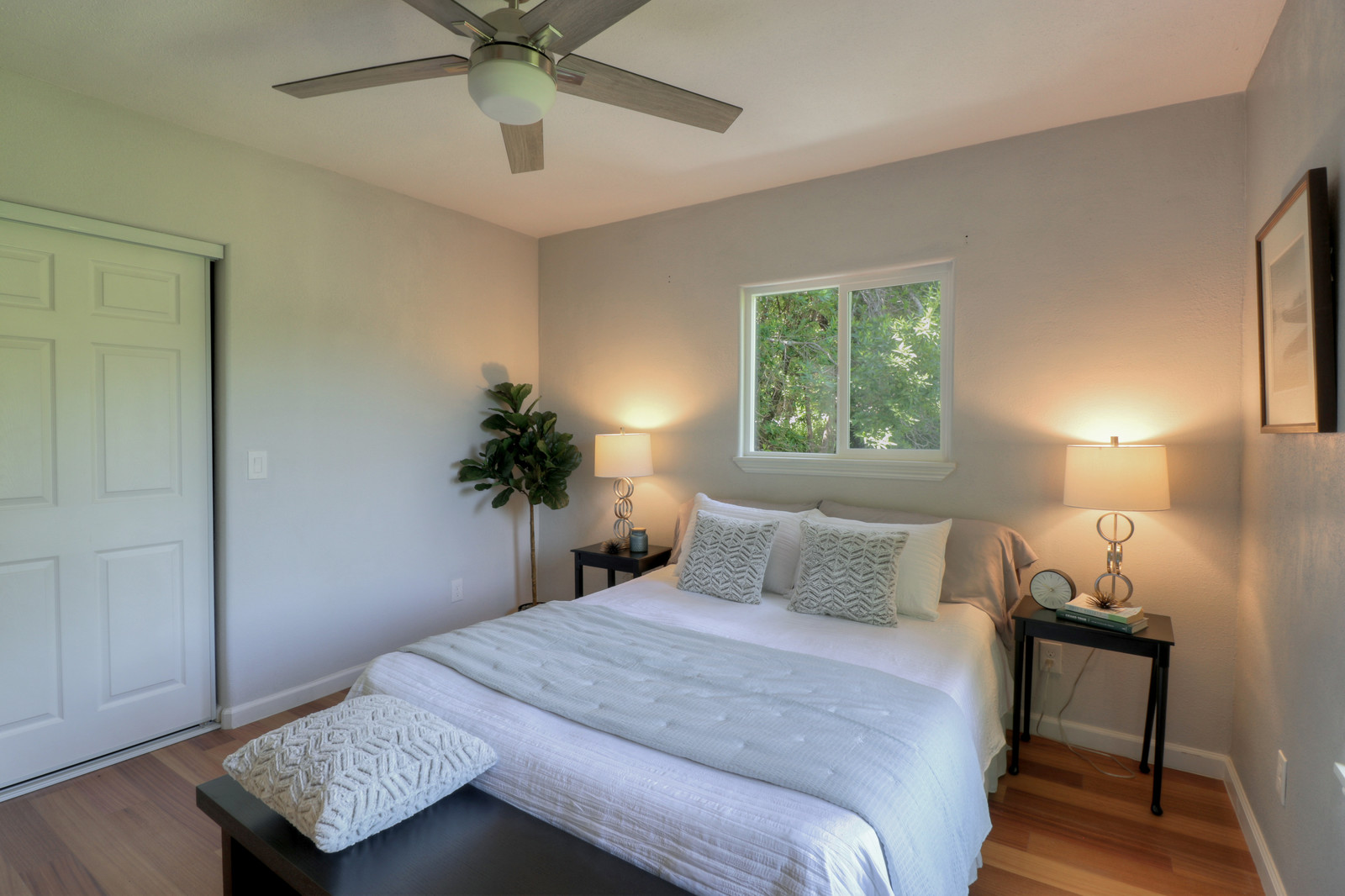 18_F8201_Floribel_Ave17_mls.jpg