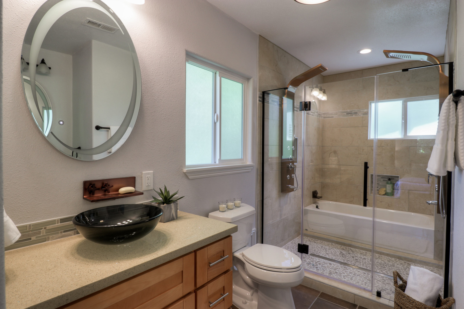 26_F8201_Floribel_Ave26_mls.jpg