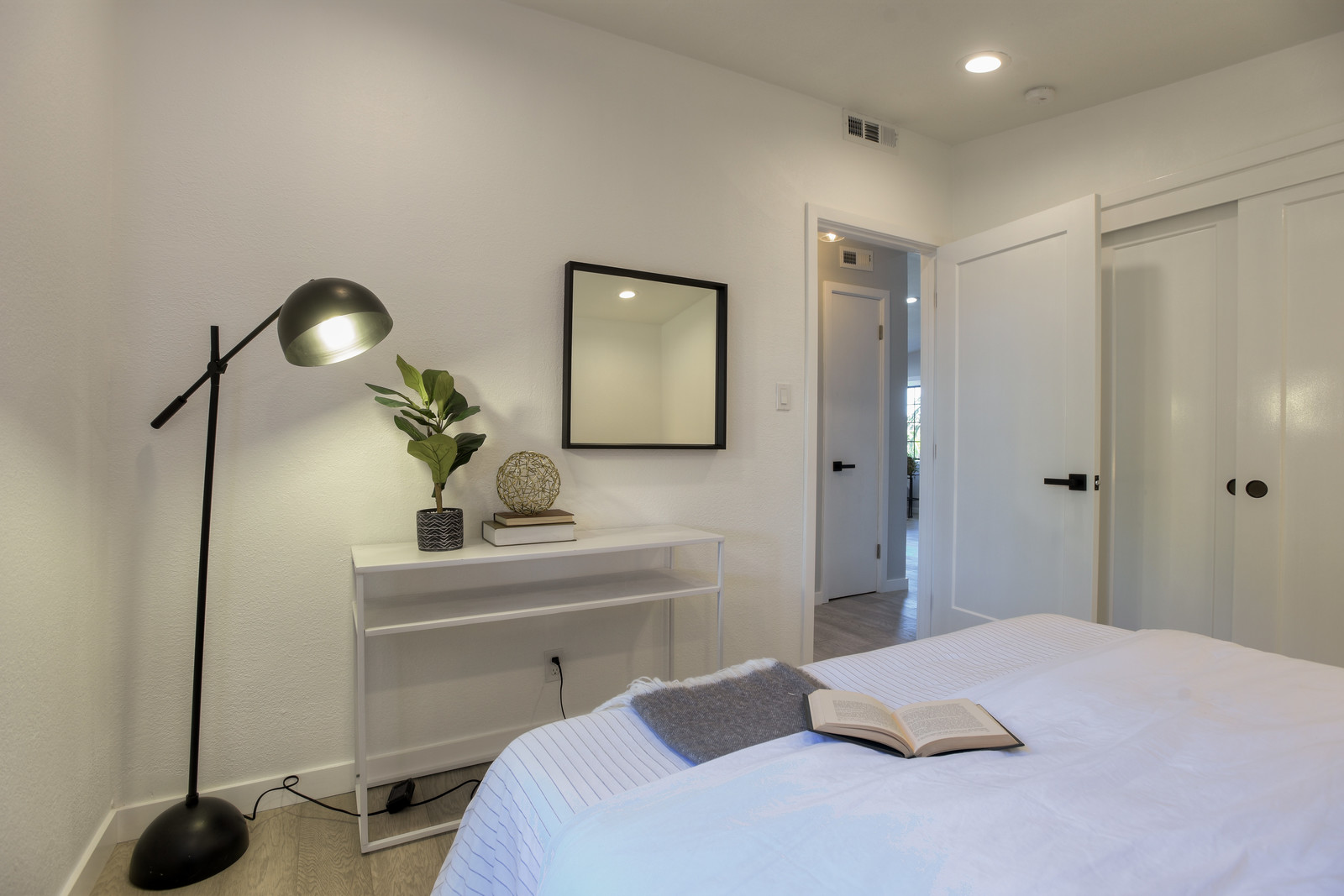 41_F81776_Rex_Street41_mls.jpg