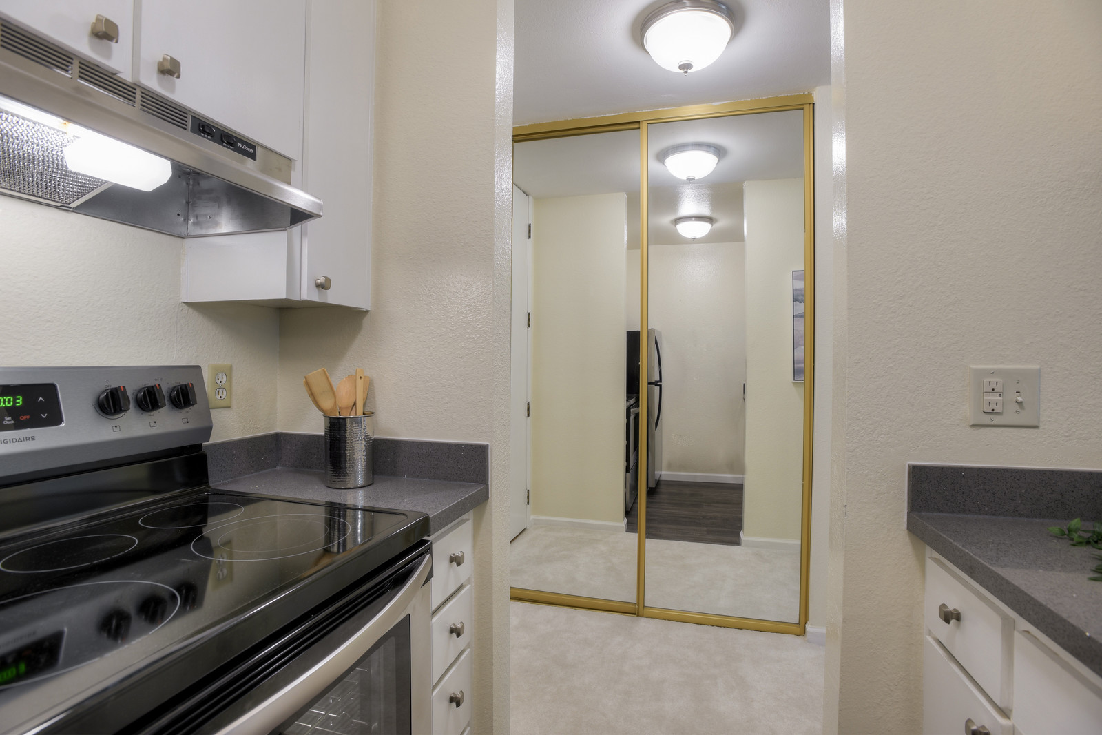 07_F88311_Shelter_Creek_Lane6_mls.jpg