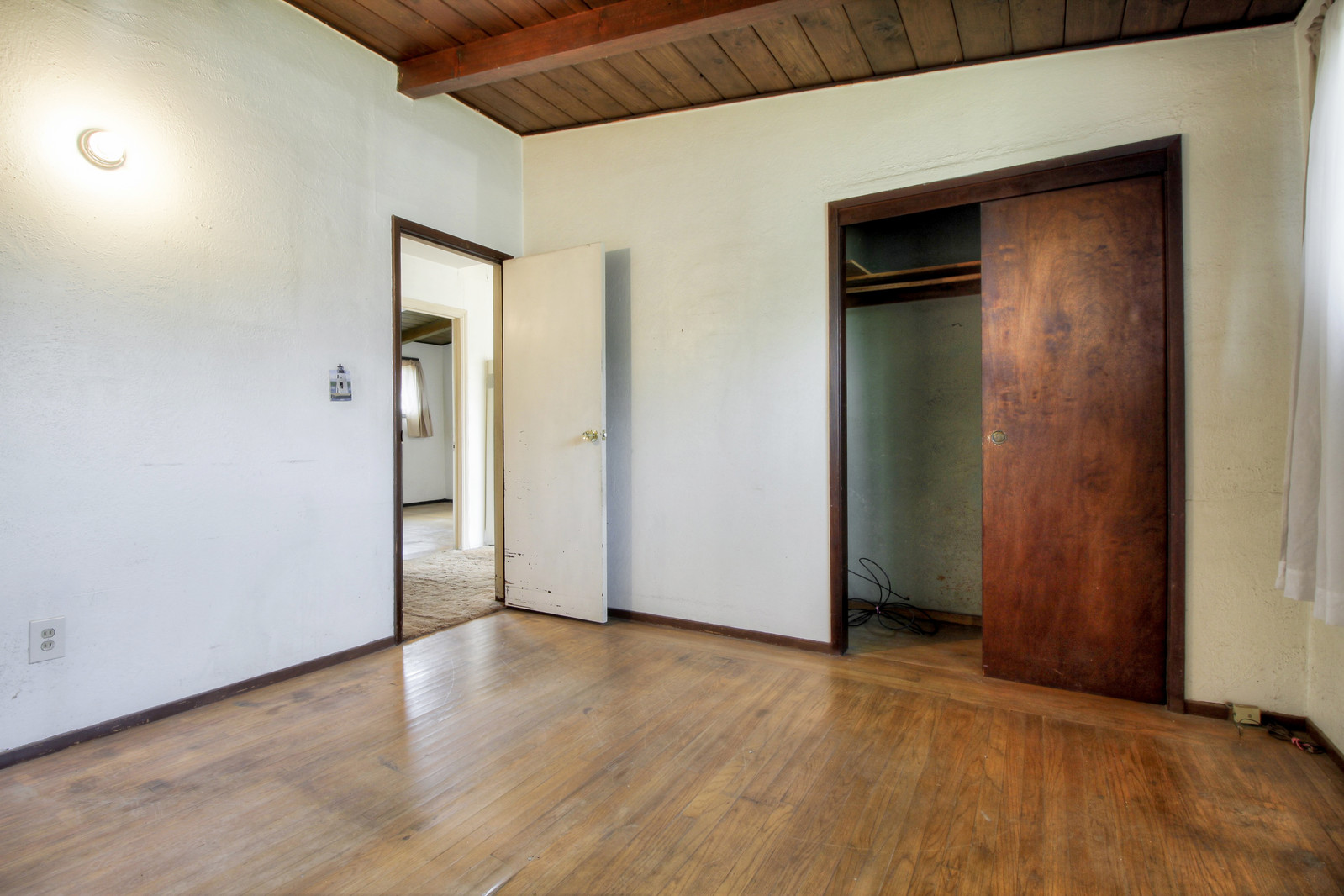 14_F833602_10th_Street14_mls.jpg