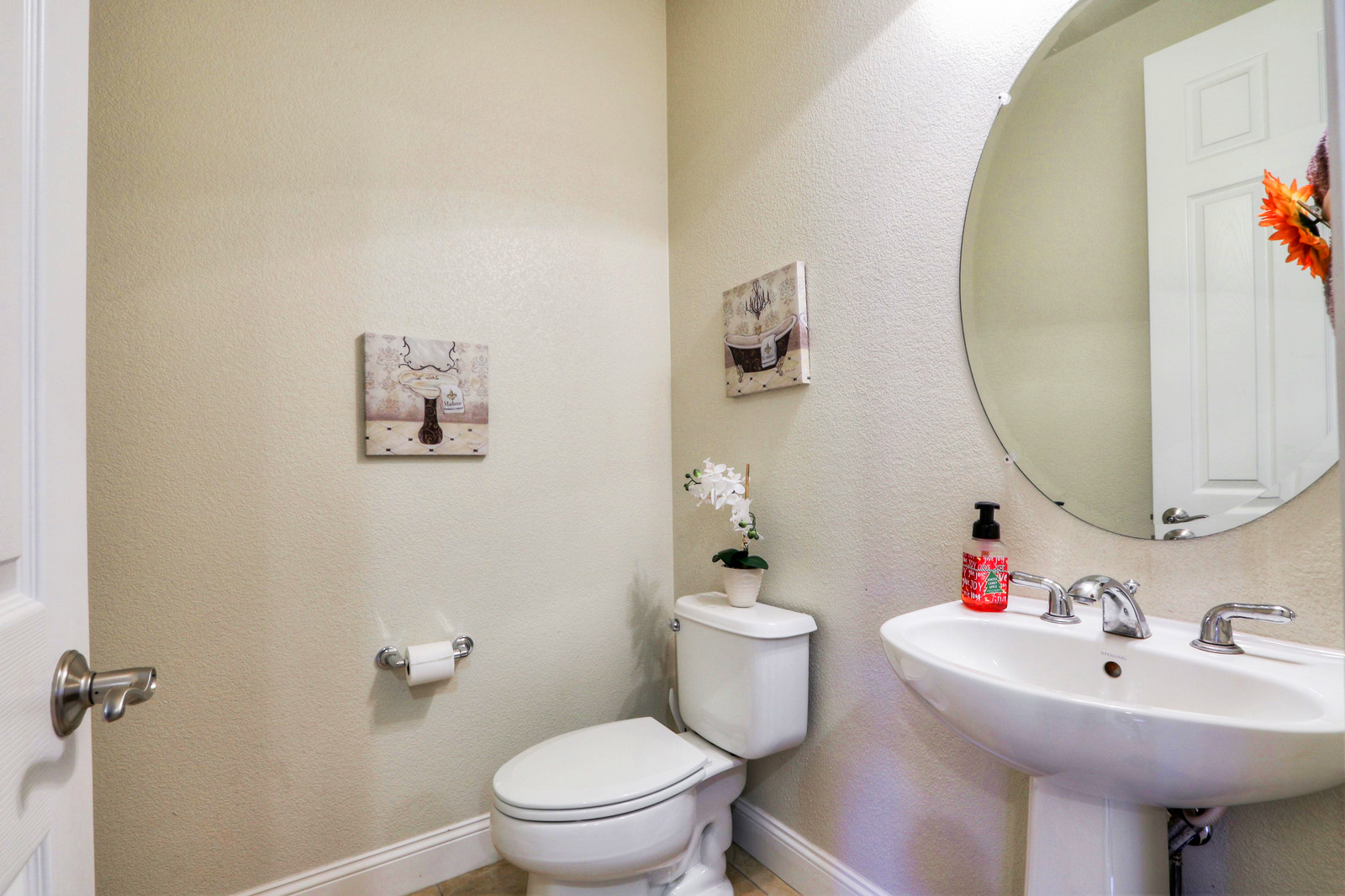 49_F81124_McKay_Drive28_mls.jpg