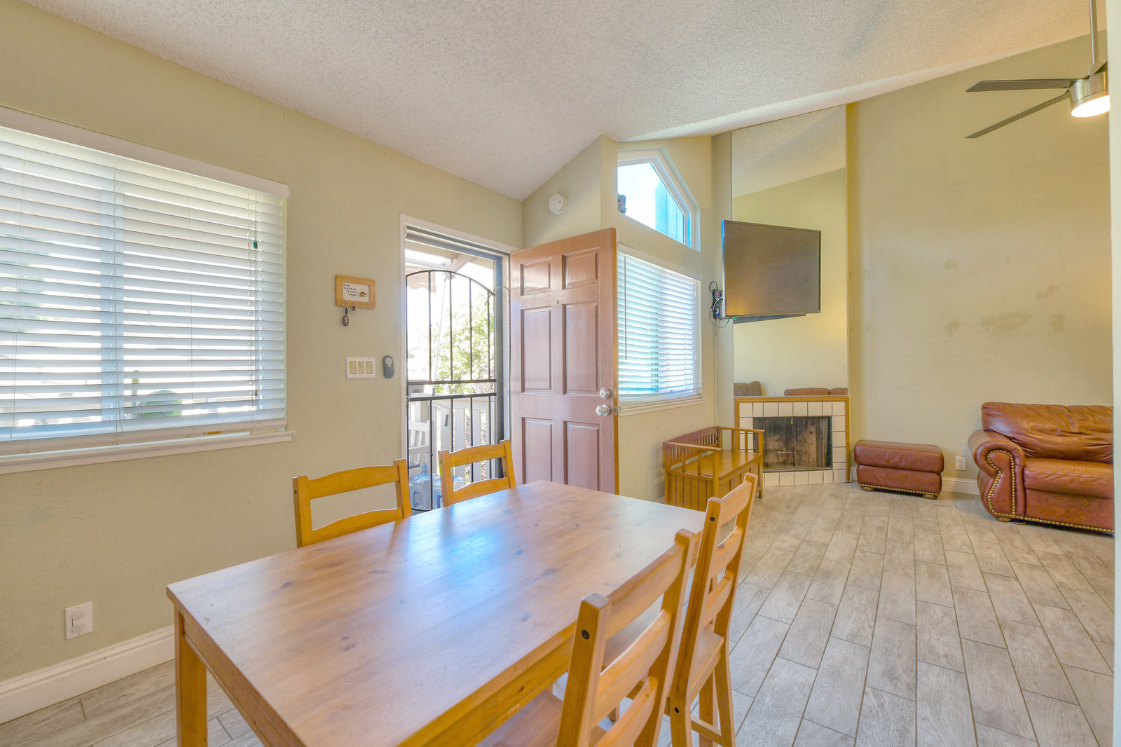 14_F8472_Coyote_Creek16_mls.jpg