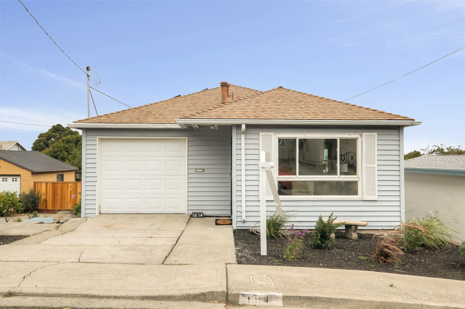 01_F81514SequoiaAve1_mls.jpg