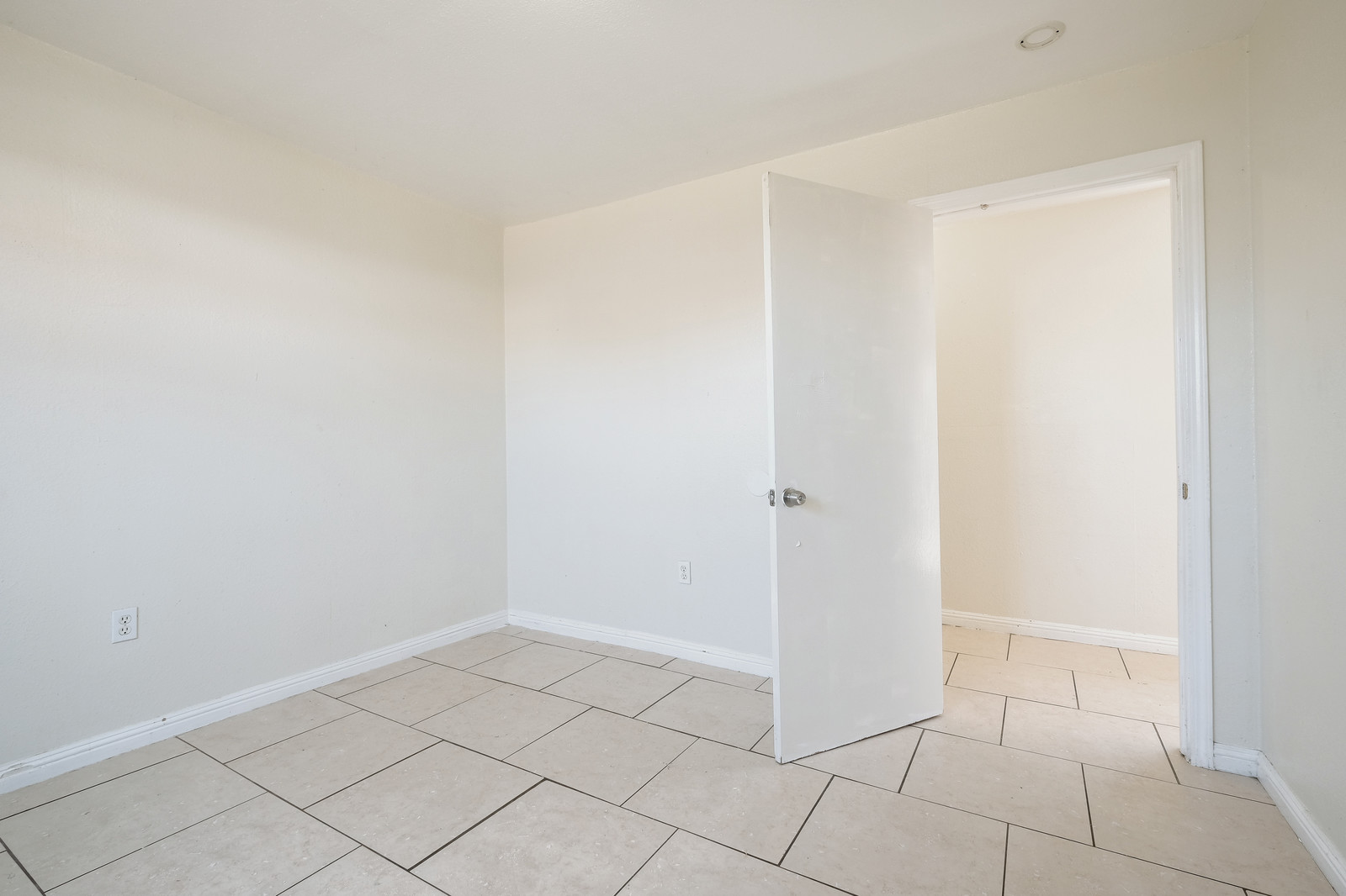 42_f8167531926743_mls.jpg