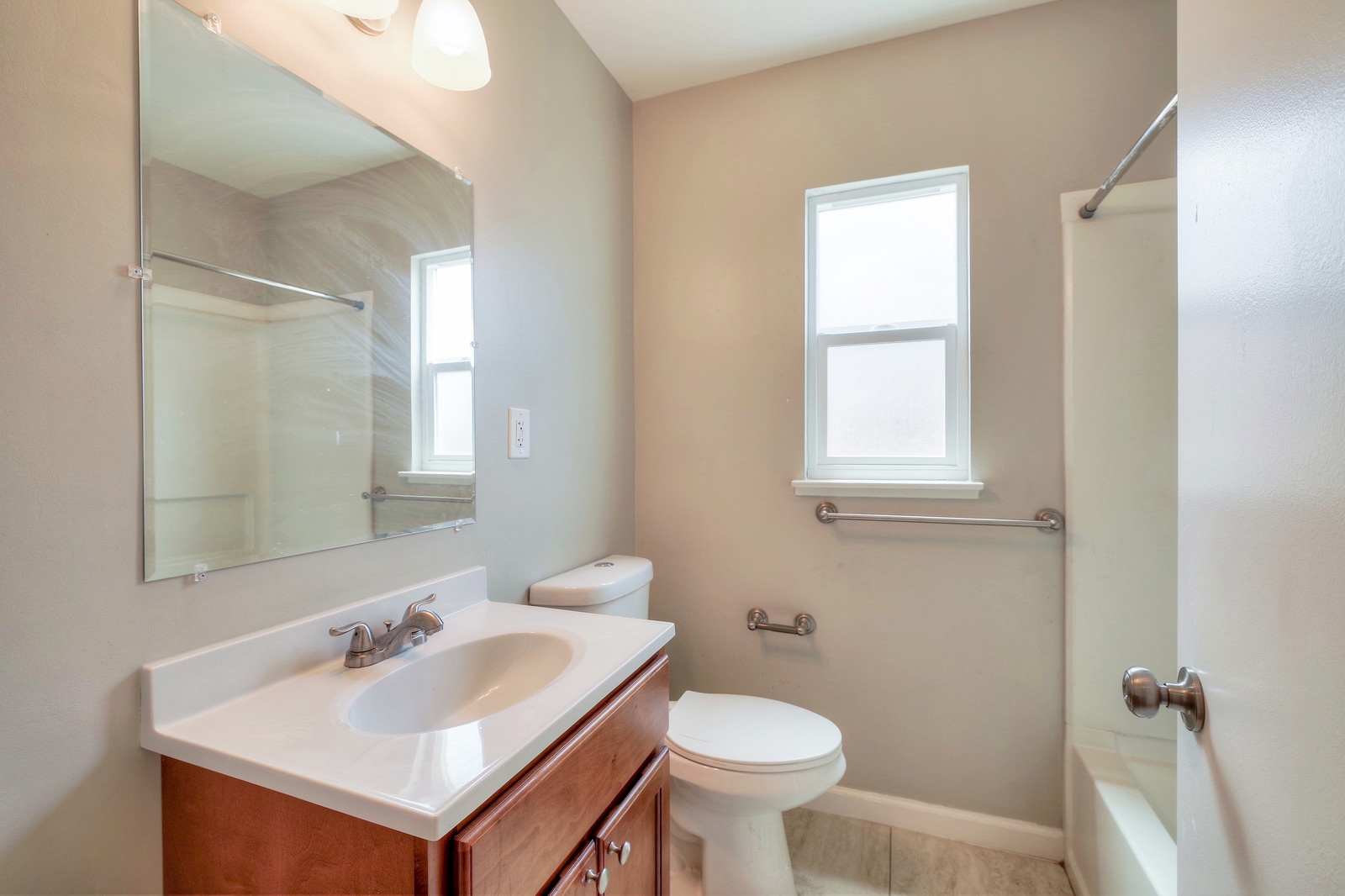 28_f8170151955728_mls.jpg
