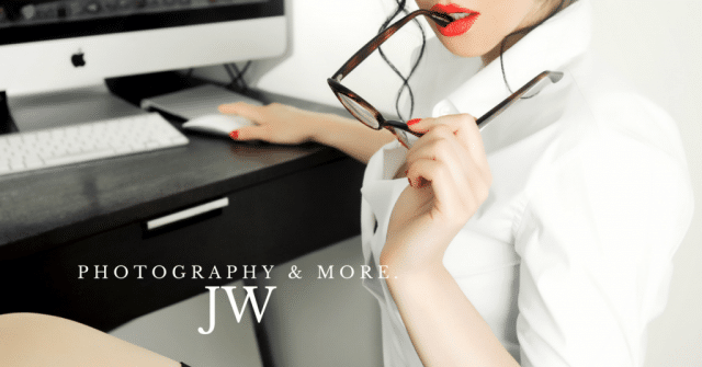 10-1024x536-640x480juliawinterstudio-couples-boudoir-photo-london.png