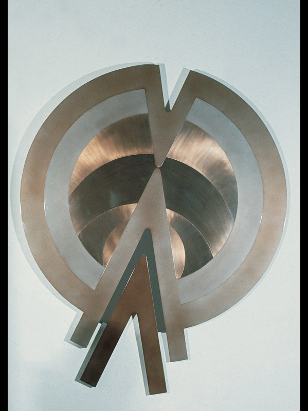 Senza titolo, 1970 rame, alluminio e acciaio, diametro 95 cm