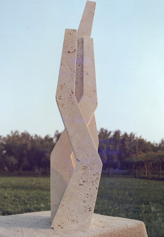 Segno, 1977 travertino romano, 109,5x25x21 cm