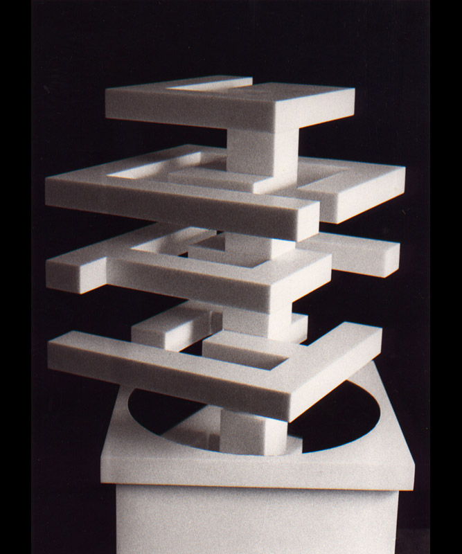 Spirale quadrata, 1976 marmo di Thassos e specchio, 107x55x41 cm