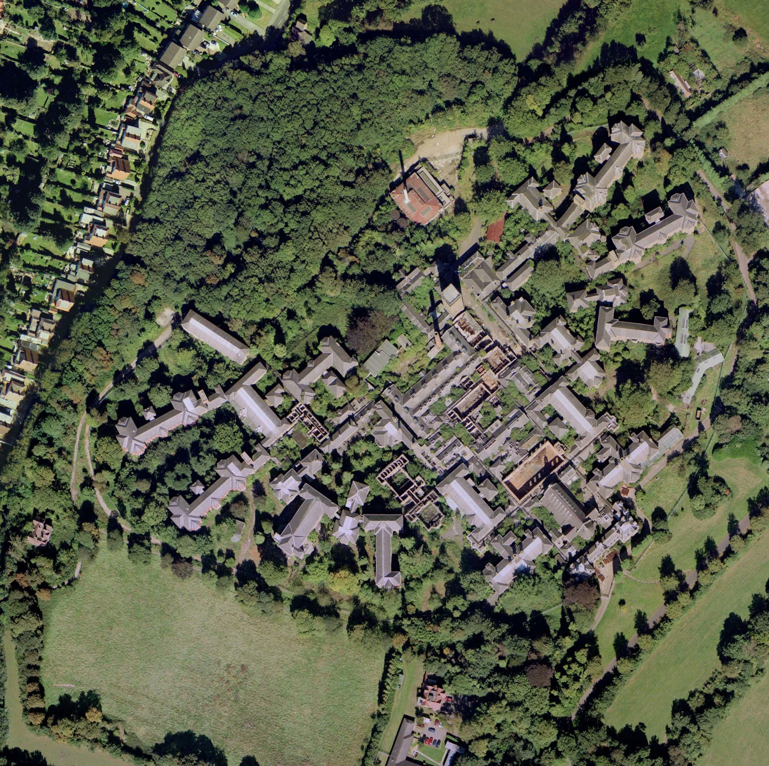 aerial photo, taken before the vincent/vanbrugh ward fire