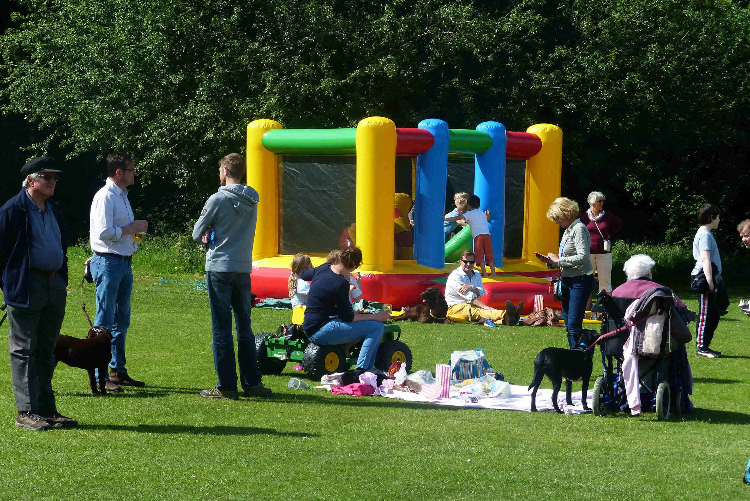 Bouncy castle_006.jpg