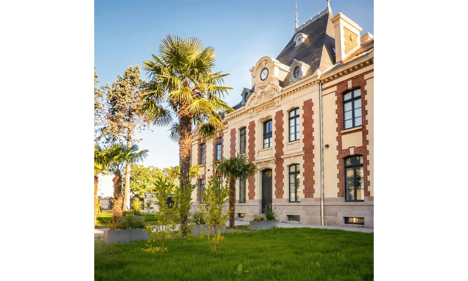 A9 1401 Chateau Auvours_02.jpg