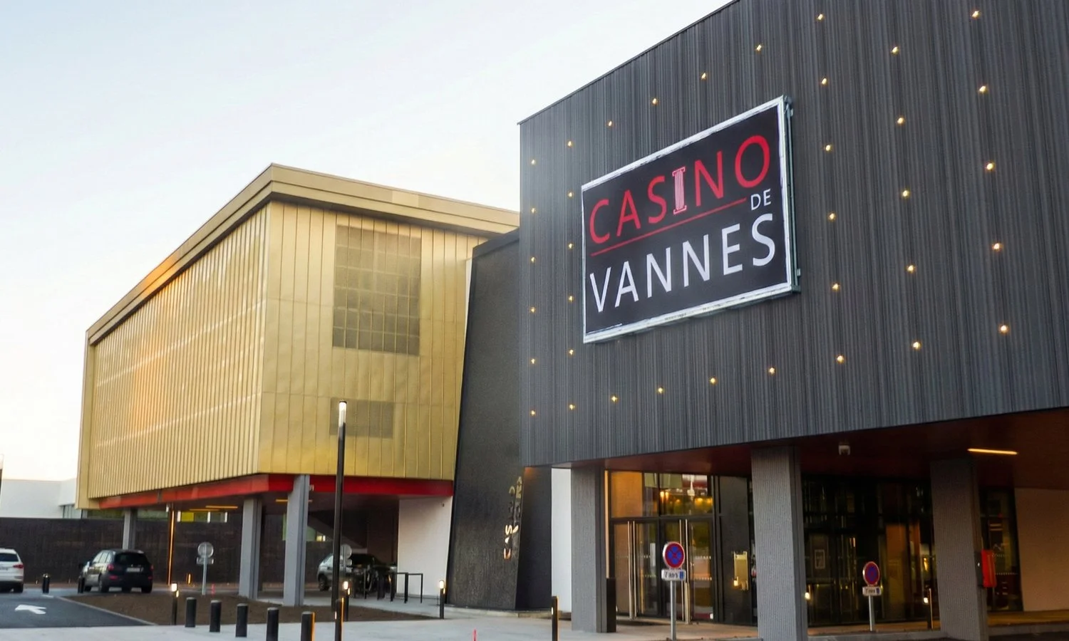 A8 1204 casino vannes 02.jpg