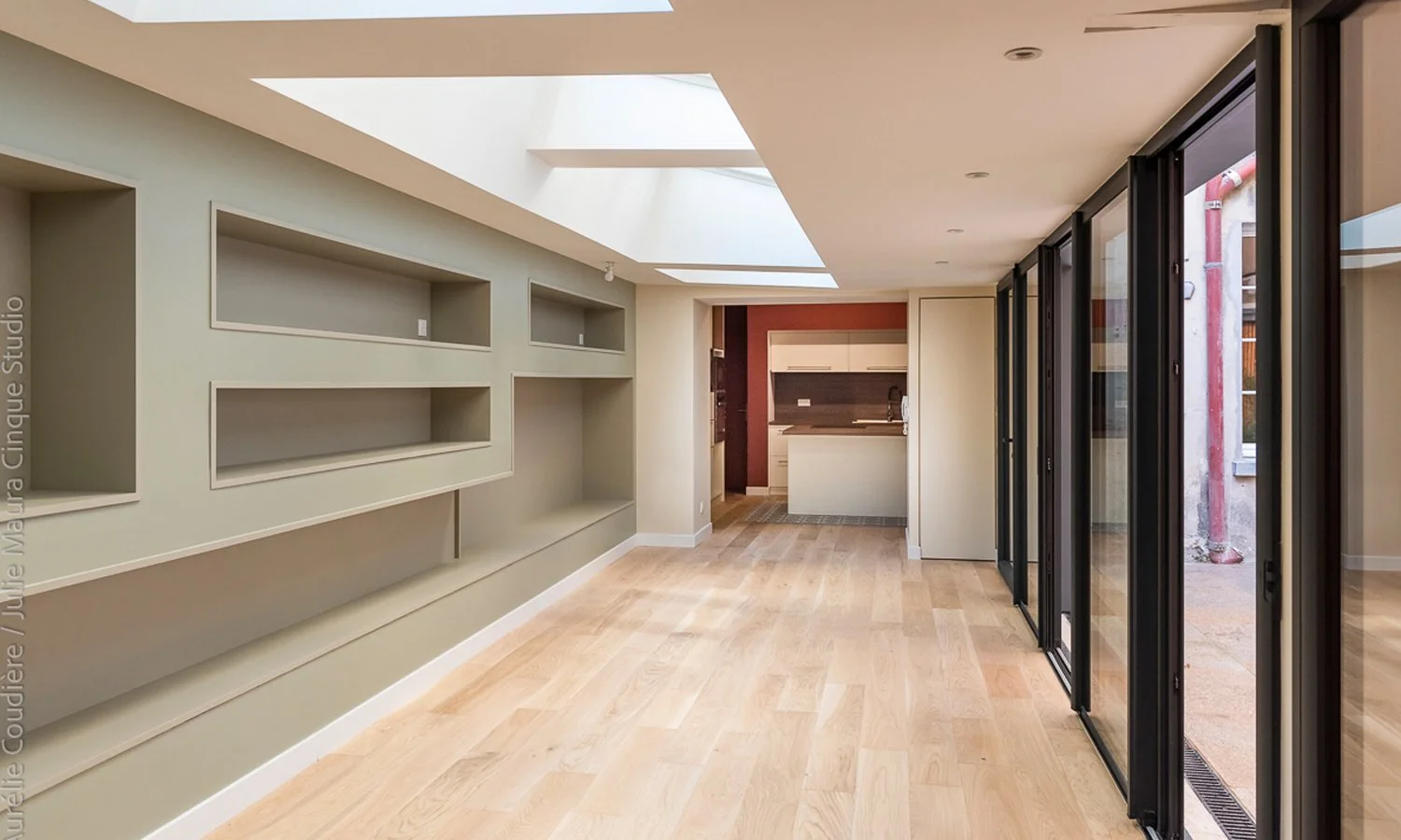 A2 2001 Rousseau 02.jpg