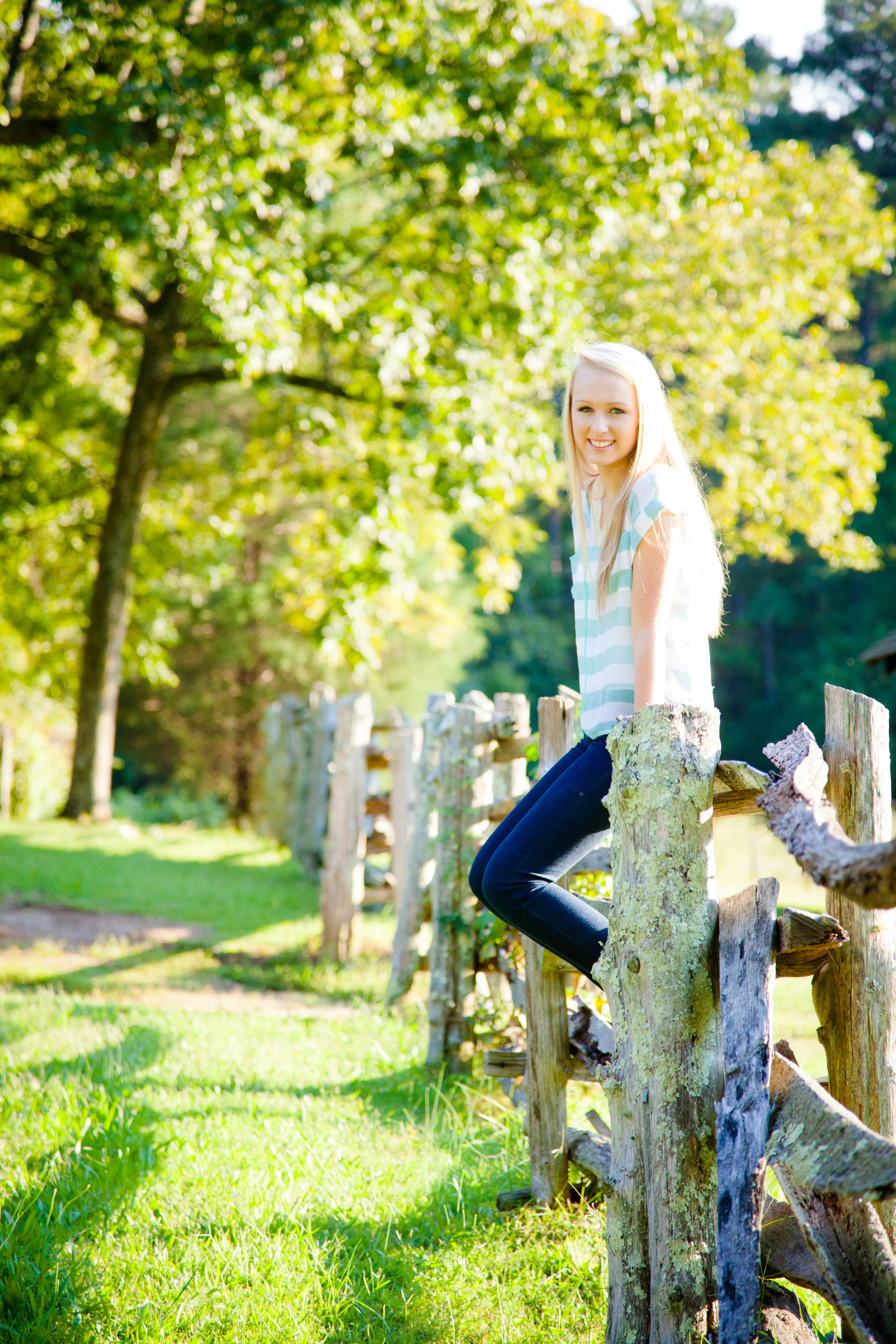 Darby Conner Senior-53.jpg