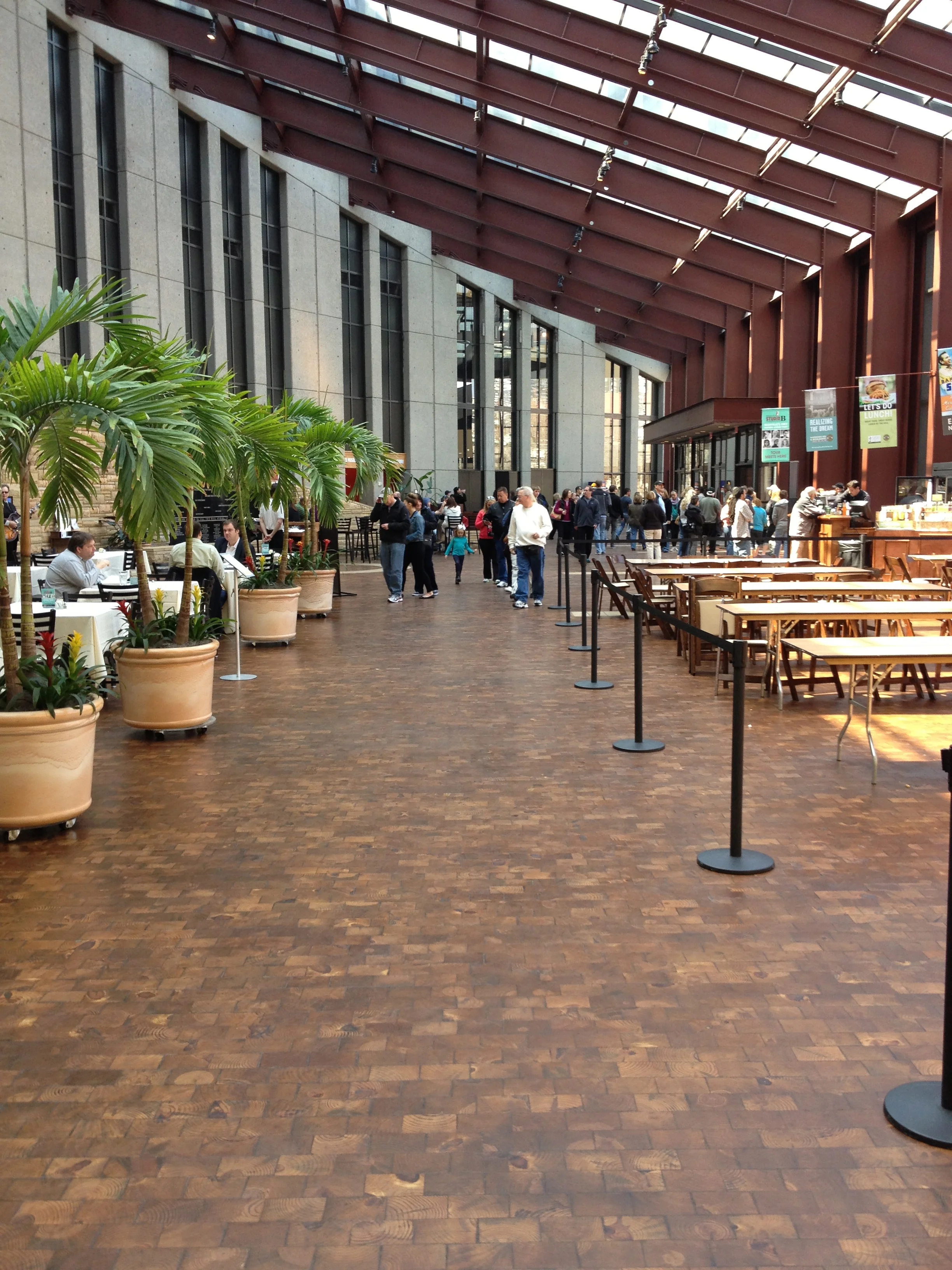 Country Music Hall of Fame, Ozburn-Hessey Co.