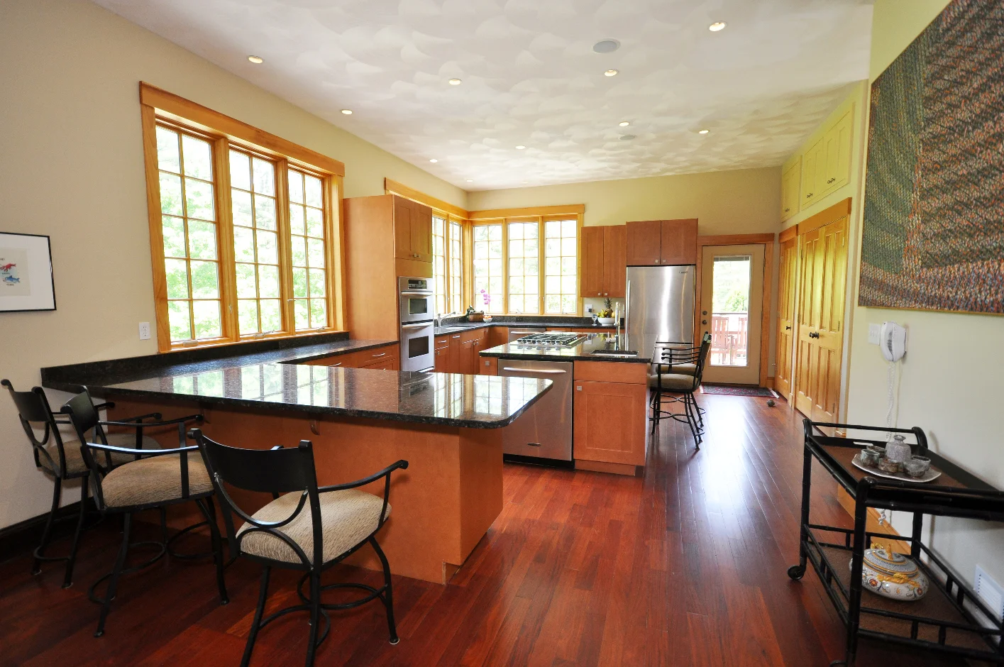 Tower Hill Int 6954r.JPG