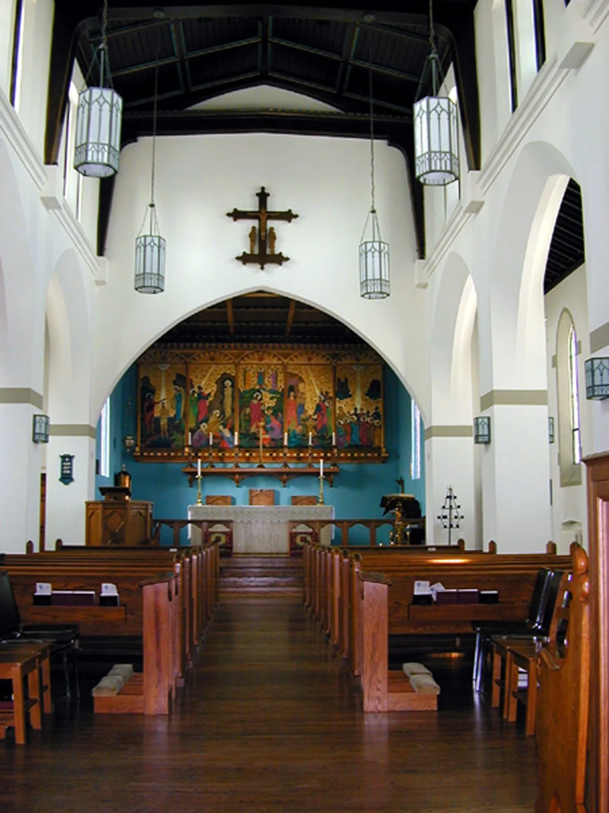 Interior Before 1 (1).JPG