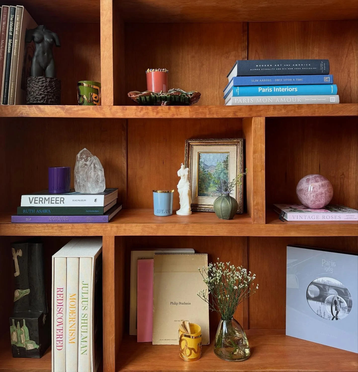 A shelf of curiosities✨