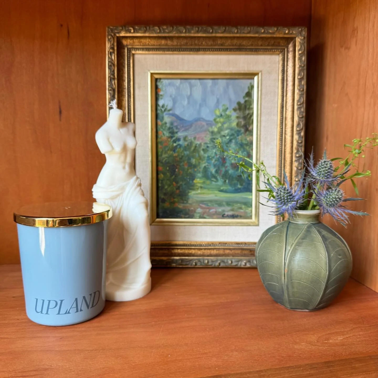 Upland is the feeling of standing above the noise&mdash;where the air is crisp, the mind is clear, and everything unnecessary falls away.

As the winter solstice marks a pause between darkness and return, let this scent guide you inward.

A ritual of