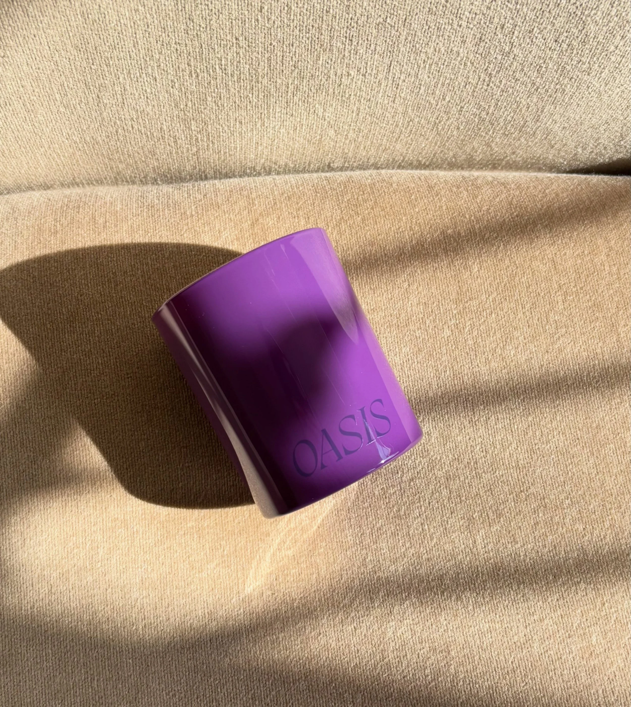OASIS 🌙

Not just a scent.
A shift in frequency.

Incense. Saffron. Smoked cedarwood.
A ritual that transforms the atmosphere&mdash;
and everything within it.

Beyond the senses. Beyond the soul.

Fragrance as Frequency.