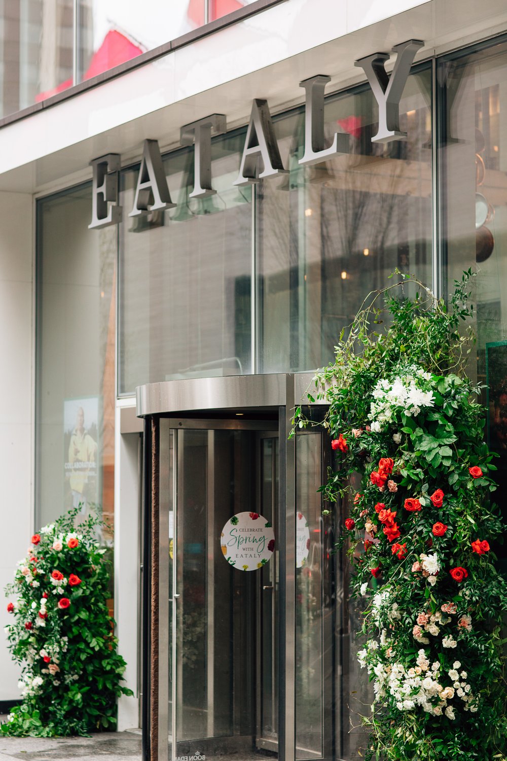 02 Eataly Toronto Floral Entrance-1.jpg