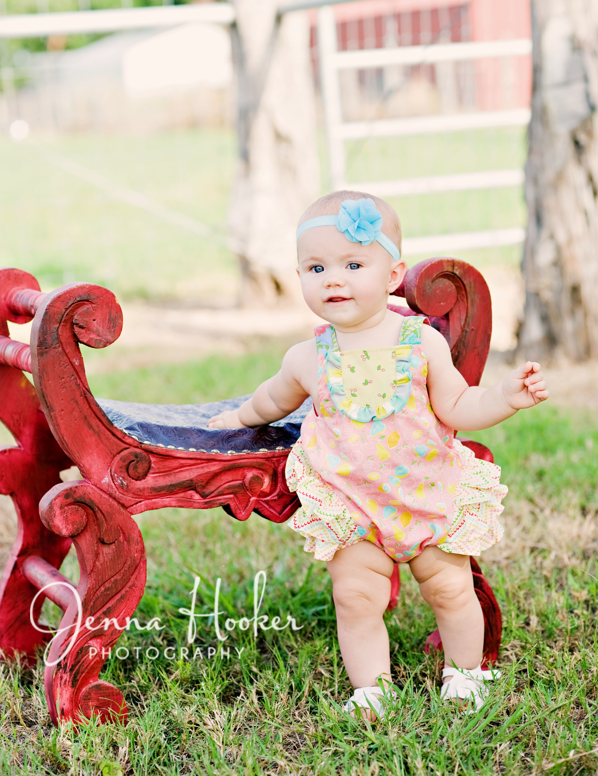 1 year old girl photography