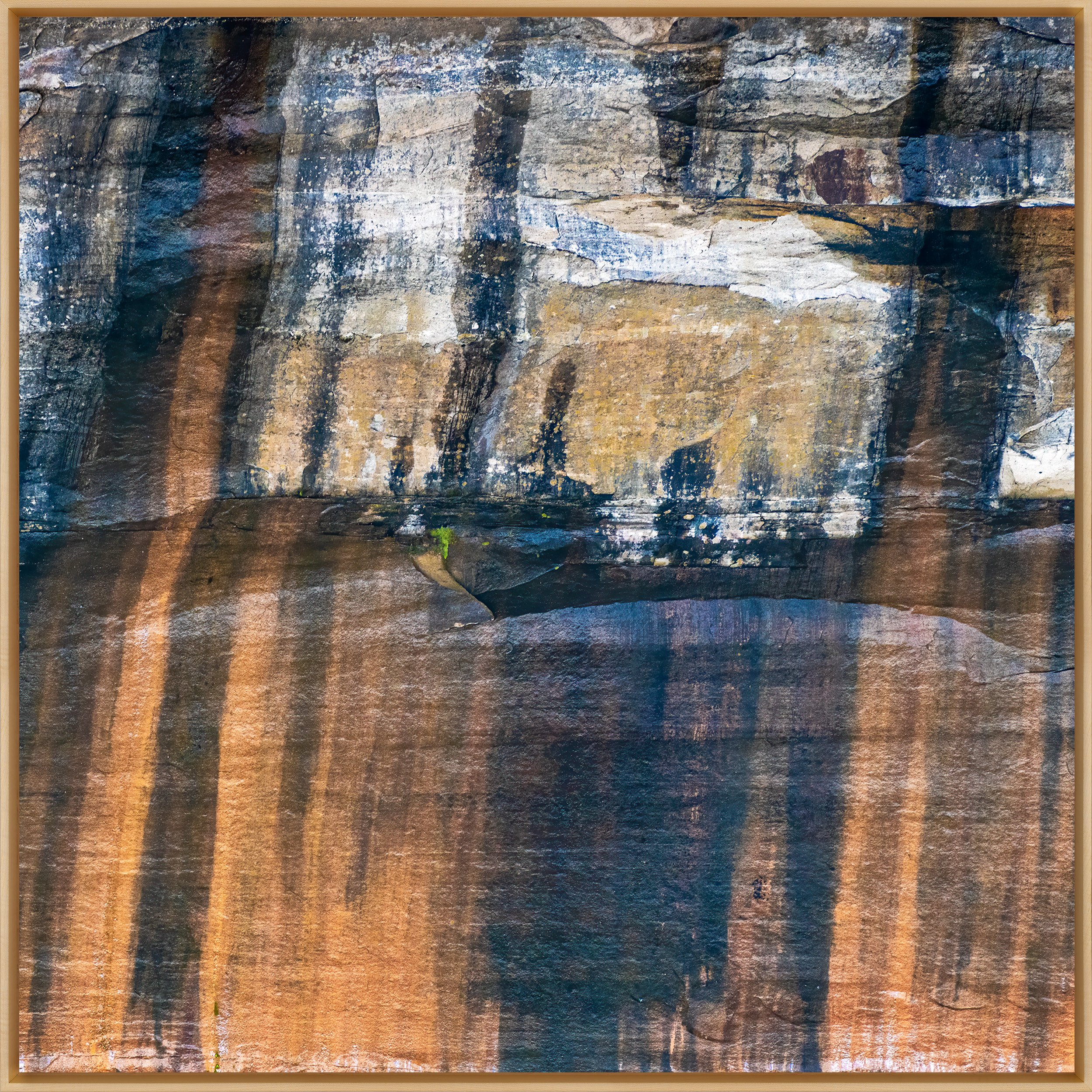 Strata 18.jpg