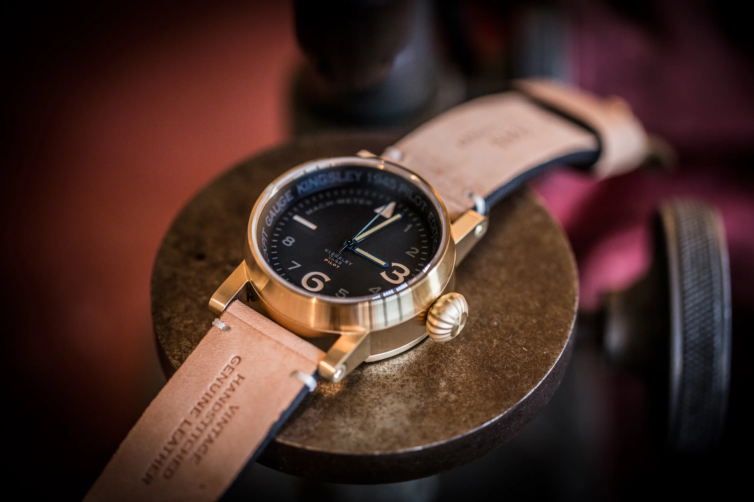 Type 2 - Thunderbolt: Gold-steel Black Mach Dial