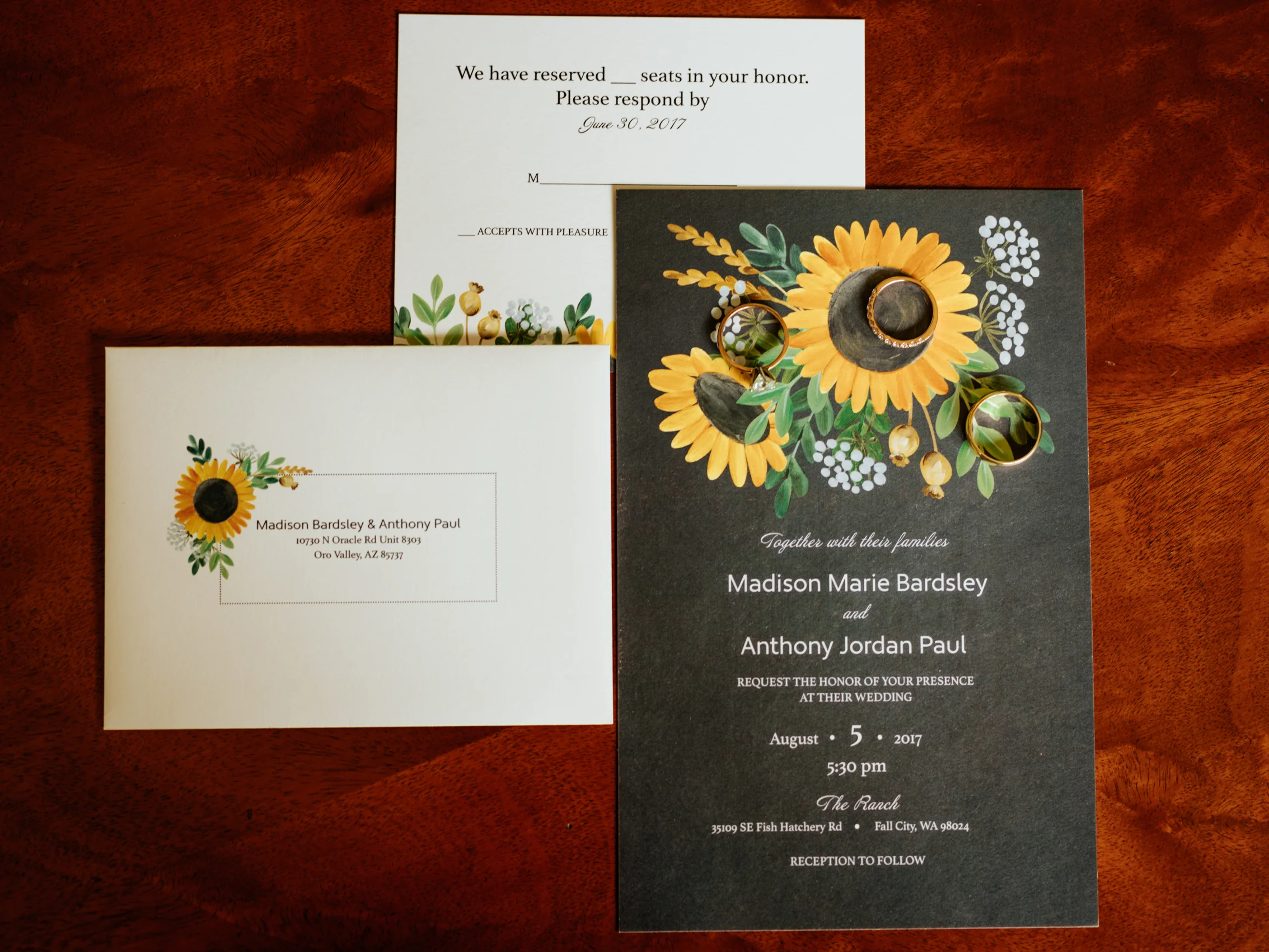 StolenGlimpses_SeattleWeddingPhotographers_102.jpg
