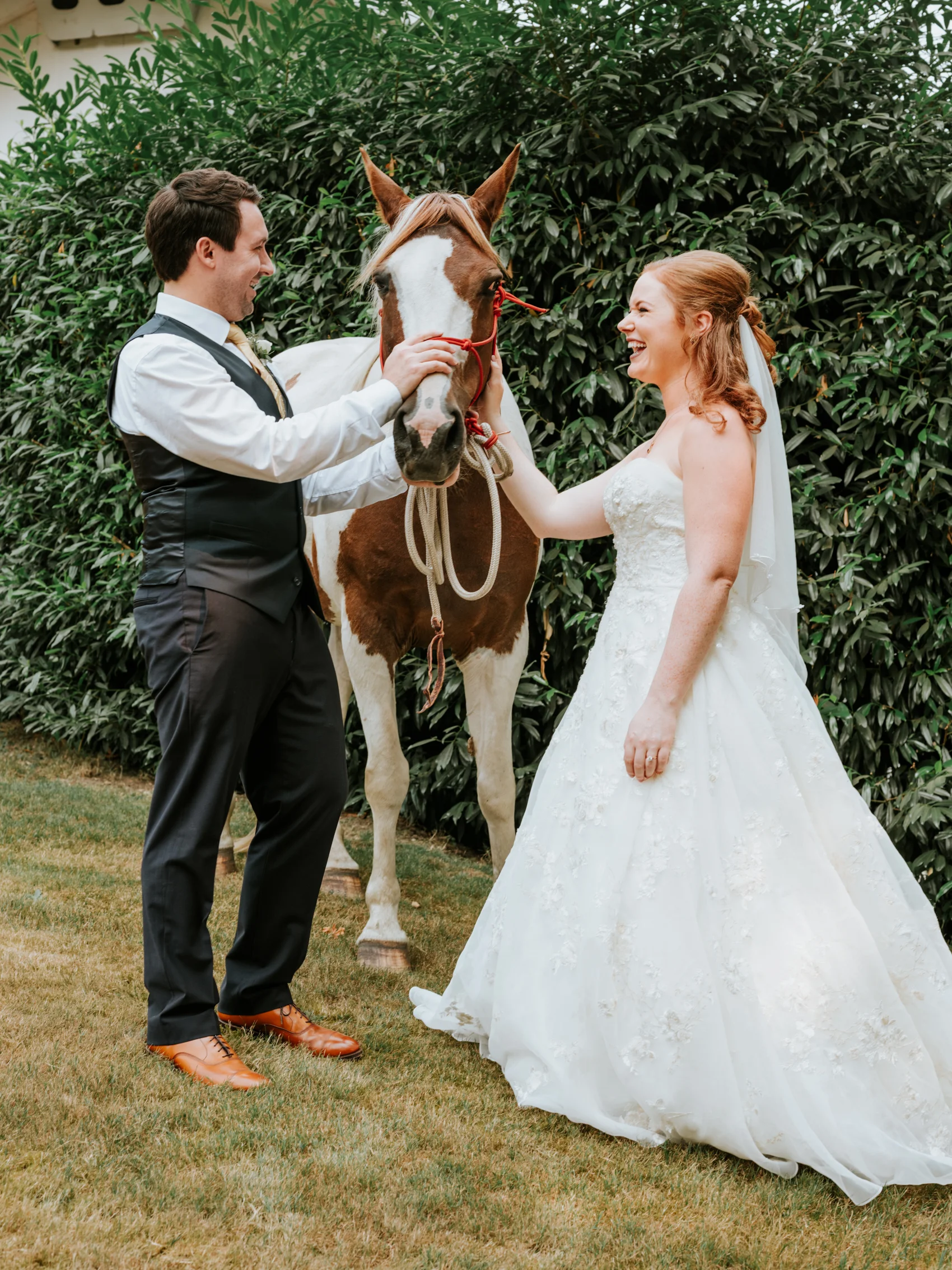StolenGlimpses_SeattleWeddingPhotographers_75.jpg