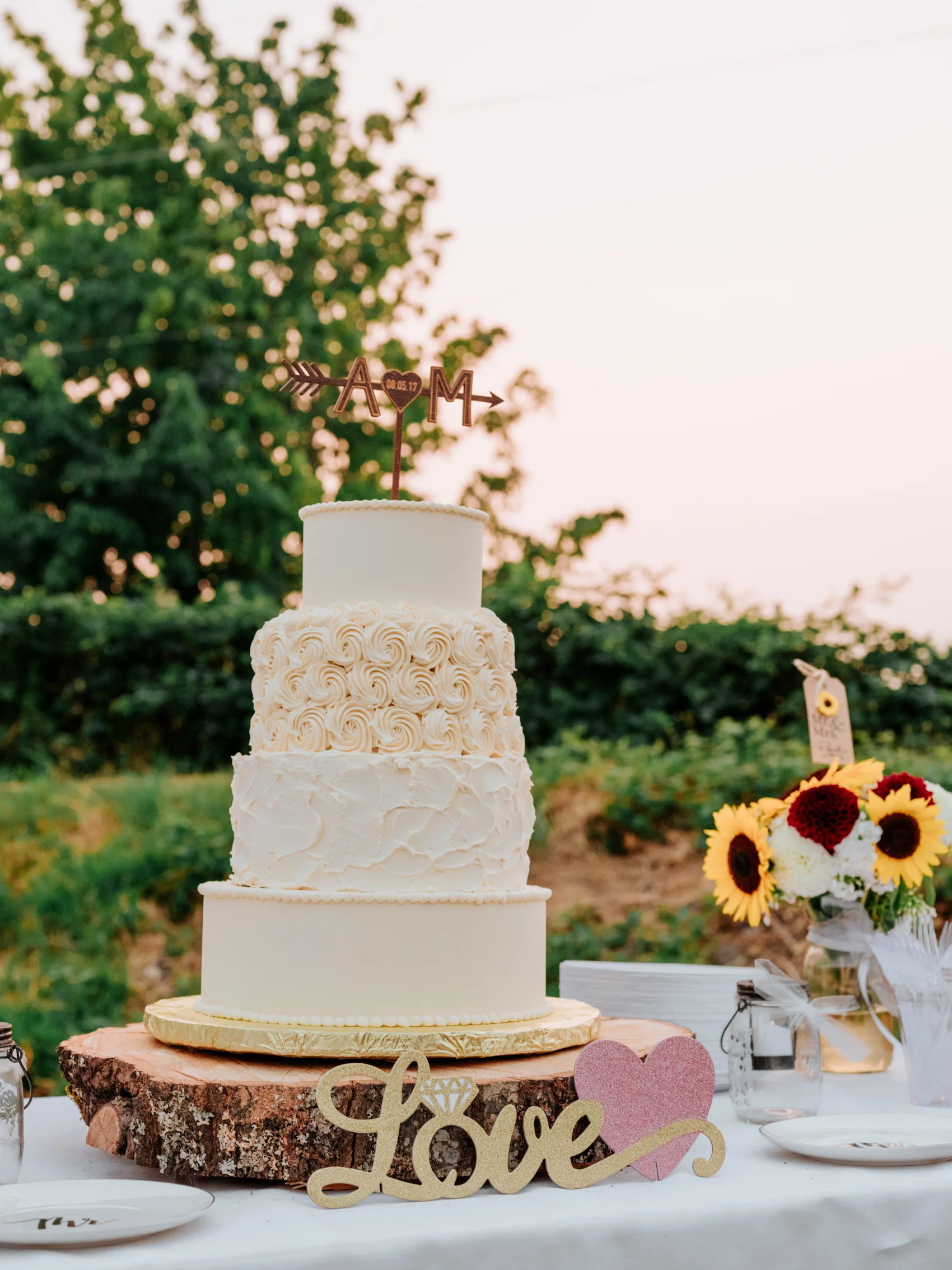 StolenGlimpses_SeattleWeddingPhotographers_15.jpg